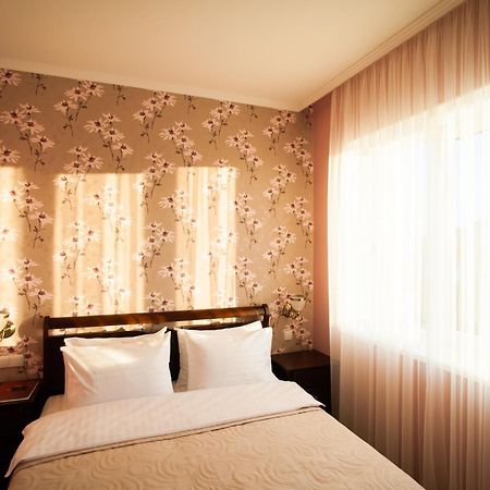Harvest Hotel Vinnytsia Exterior photo