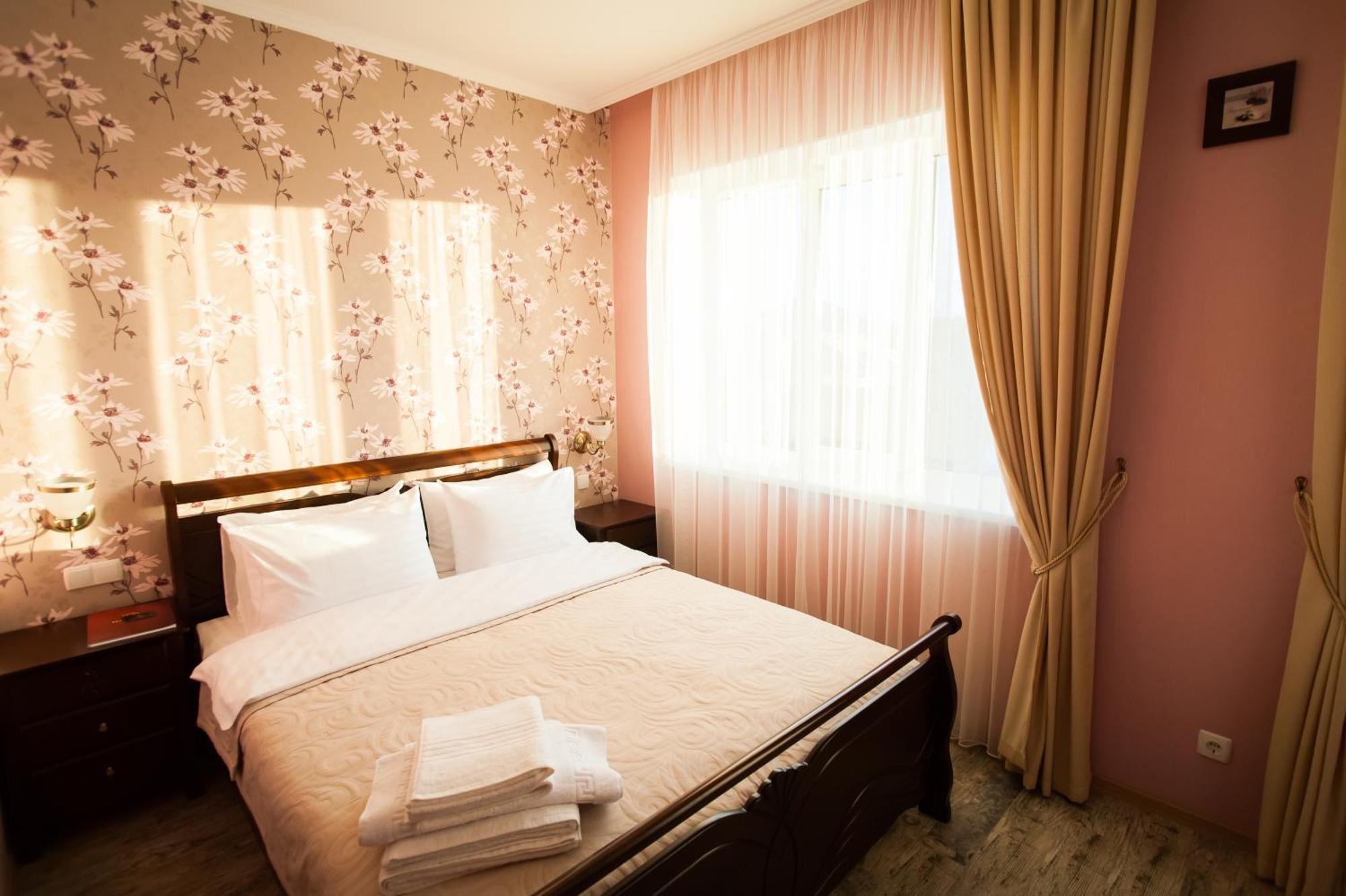 Harvest Hotel Vinnytsia Exterior photo